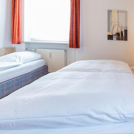 Hotel Am Roemerplatz Ульм Екстер'єр фото