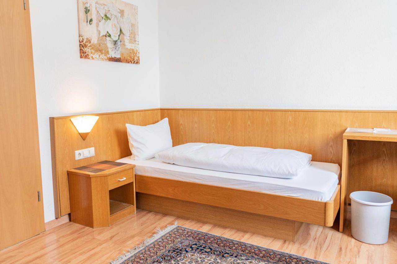 Hotel Am Roemerplatz Ульм Екстер'єр фото