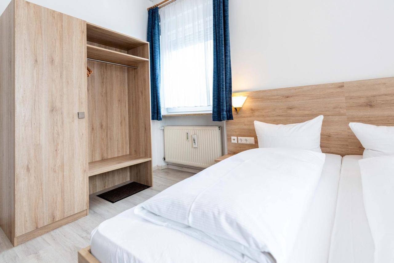Hotel Am Roemerplatz Ульм Екстер'єр фото