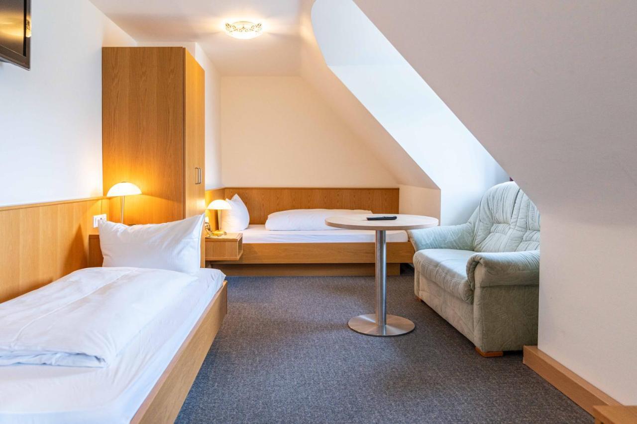 Hotel Am Roemerplatz Ульм Екстер'єр фото
